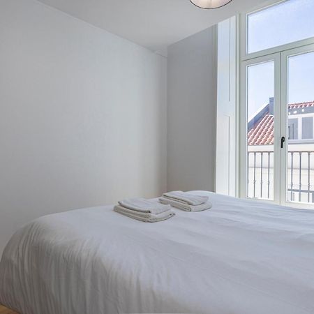 Glamorous 3Bdr Apartment In City Center By Lovelystay ลิสบอน ภายนอก รูปภาพ