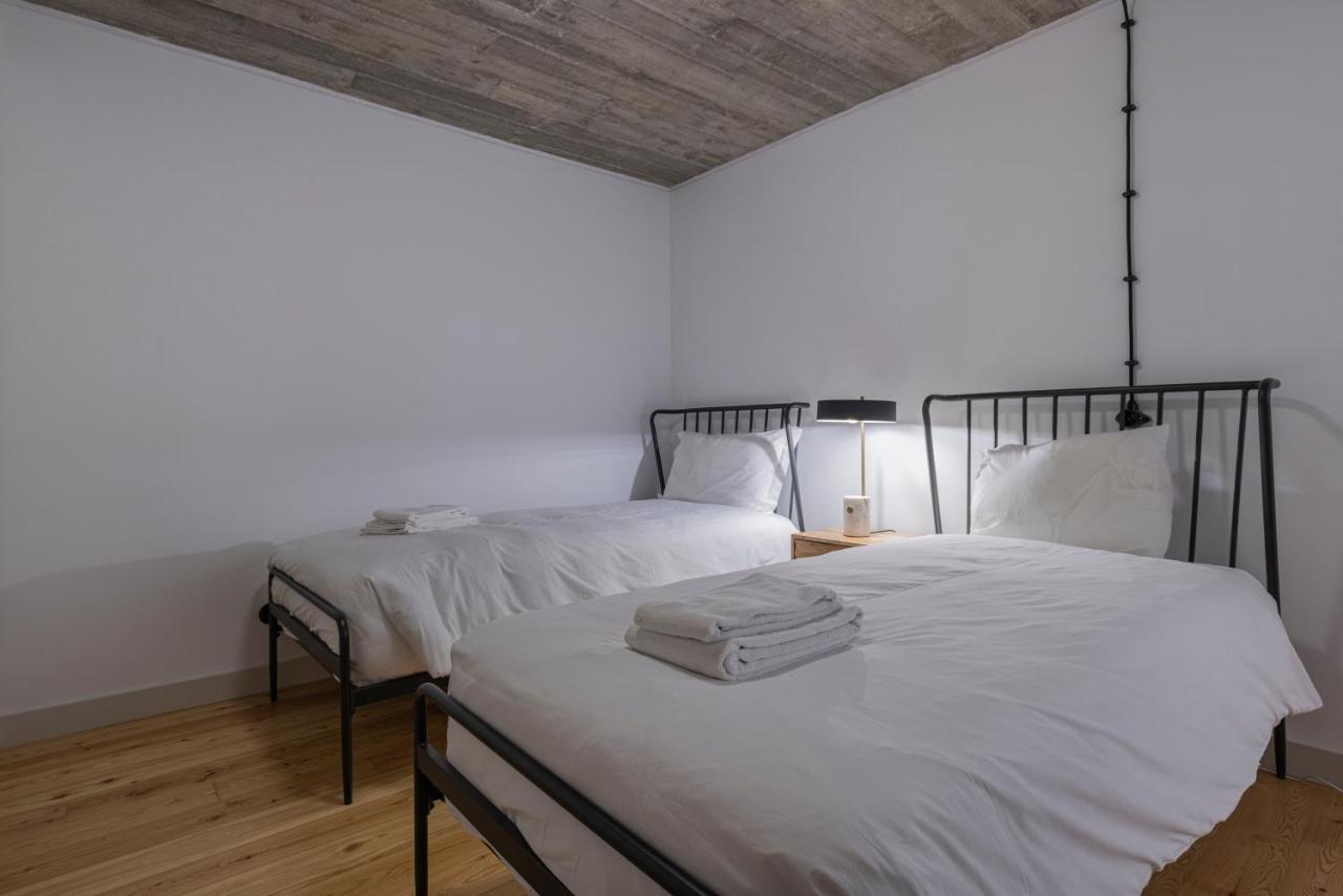 Glamorous 3Bdr Apartment In City Center By Lovelystay ลิสบอน ภายนอก รูปภาพ
