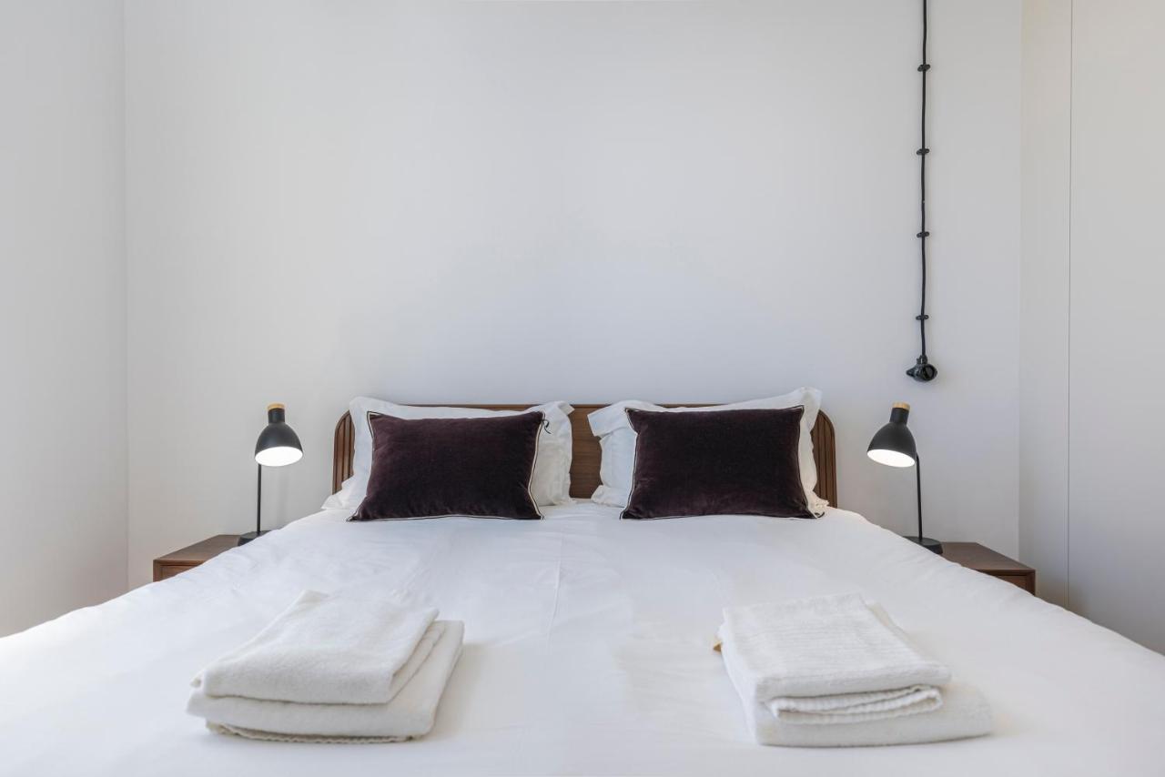 Glamorous 3Bdr Apartment In City Center By Lovelystay ลิสบอน ภายนอก รูปภาพ