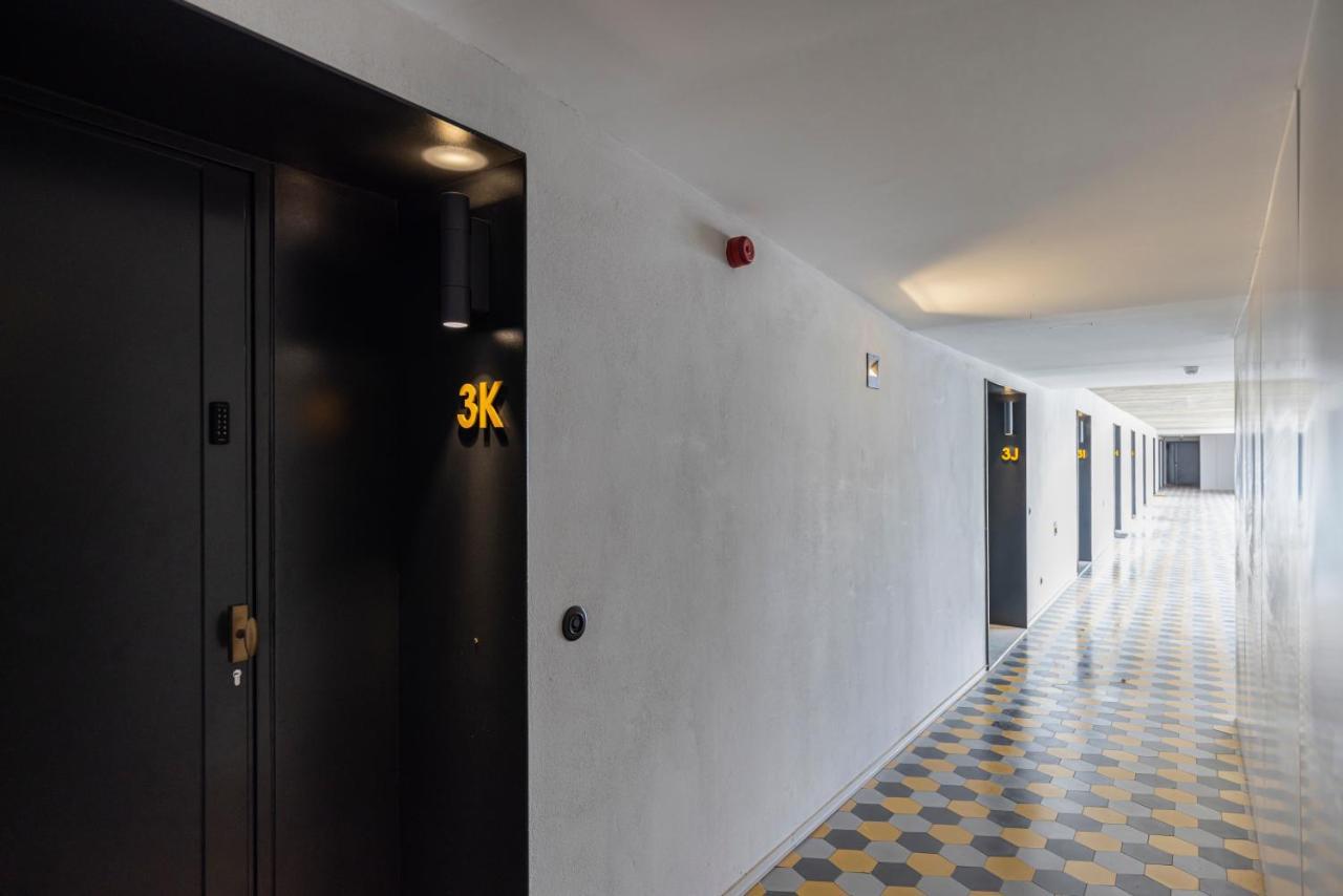 Glamorous 3Bdr Apartment In City Center By Lovelystay ลิสบอน ภายนอก รูปภาพ