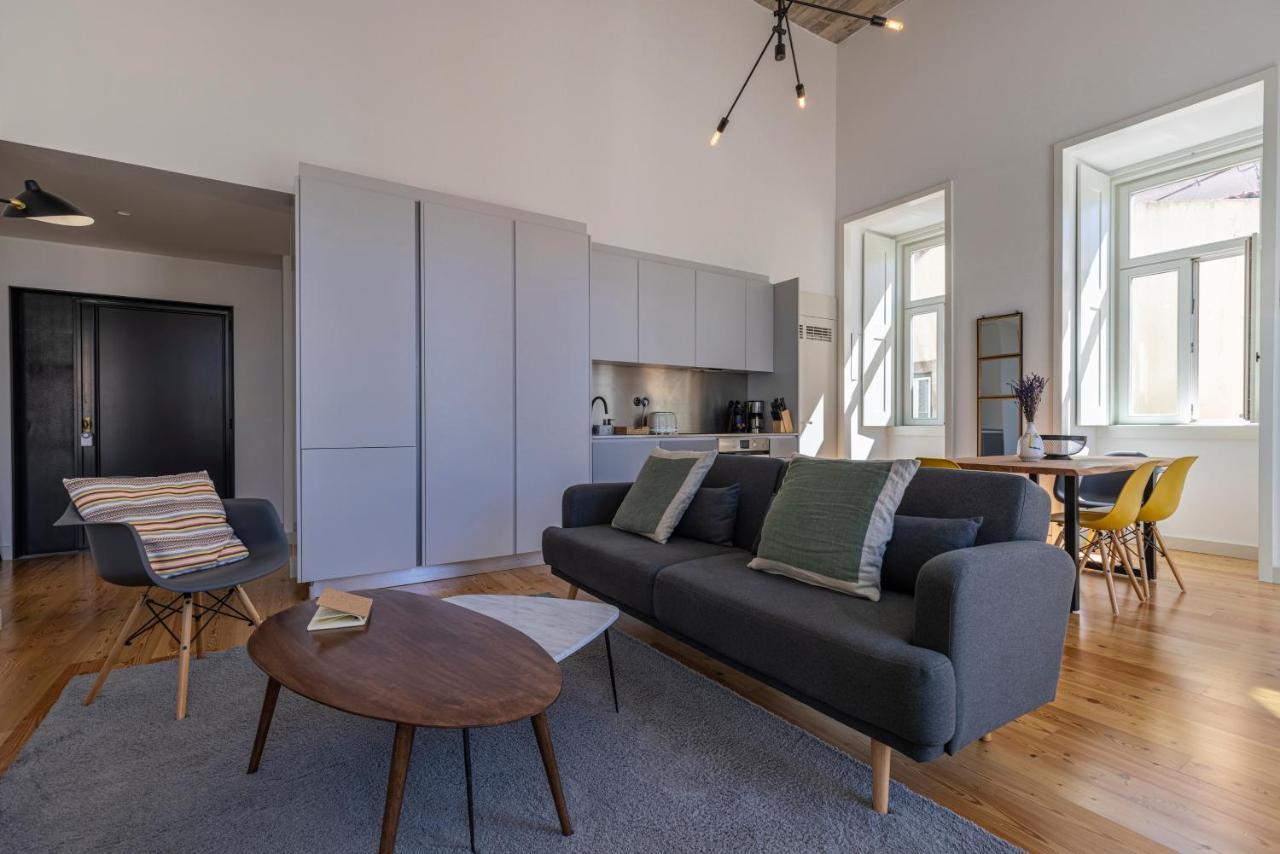 Glamorous 3Bdr Apartment In City Center By Lovelystay ลิสบอน ภายนอก รูปภาพ