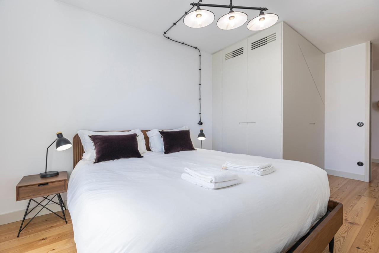Glamorous 3Bdr Apartment In City Center By Lovelystay ลิสบอน ภายนอก รูปภาพ