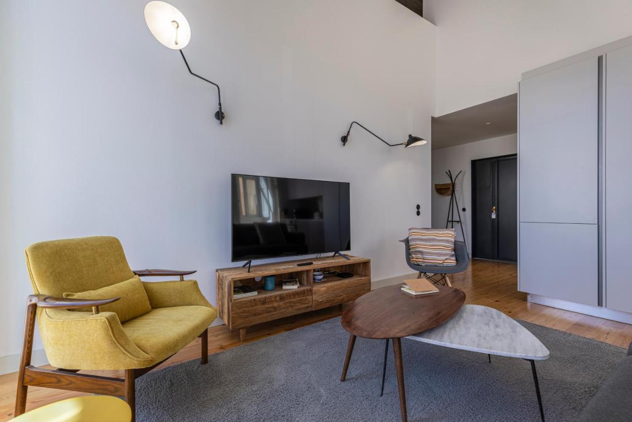 Glamorous 3Bdr Apartment In City Center By Lovelystay ลิสบอน ภายนอก รูปภาพ