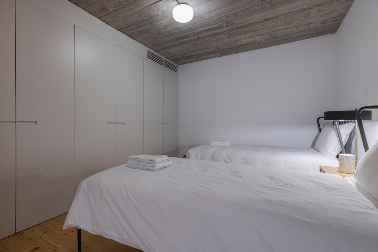 Glamorous 3Bdr Apartment In City Center By Lovelystay ลิสบอน ภายนอก รูปภาพ