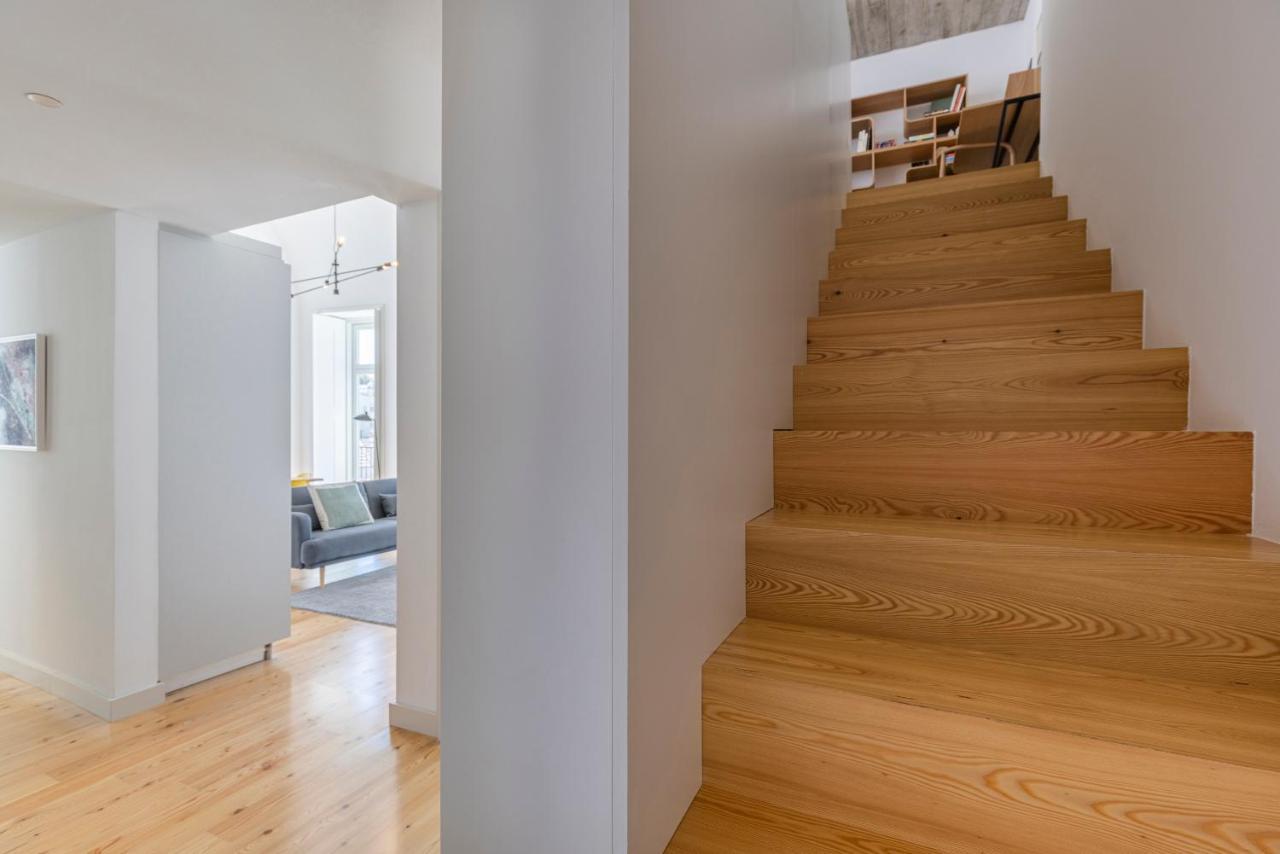 Glamorous 3Bdr Apartment In City Center By Lovelystay ลิสบอน ภายนอก รูปภาพ